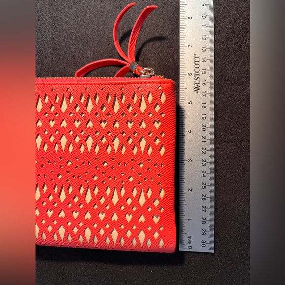STELLA & Dot ORANGE CLUTCH Laser Cut ZIP - Picture 10 of 12